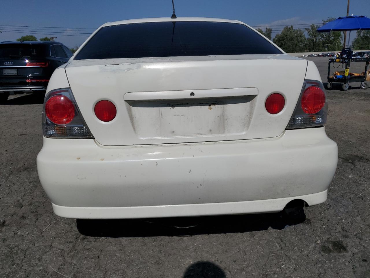 2001 Lexus Is 300 VIN: JTHBD182110029807 Lot: 56356605