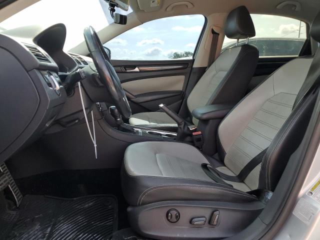  VOLKSWAGEN PASSAT 2015 Srebrny