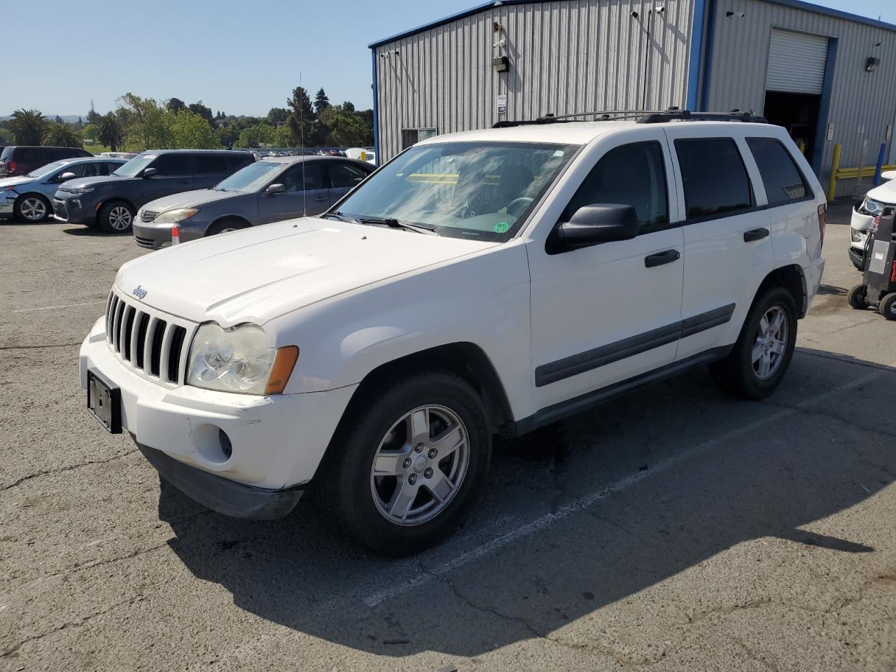 2006 Jeep Grand Cherokee Laredo for Sale in Vallejo, CA - Minor Dent/Scratches