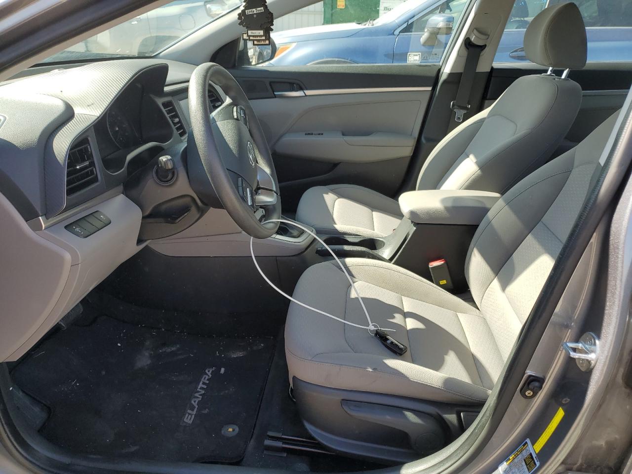 2019 Hyundai Elantra Se VIN: KMHD74LFXKU830657 Lot: 57643125