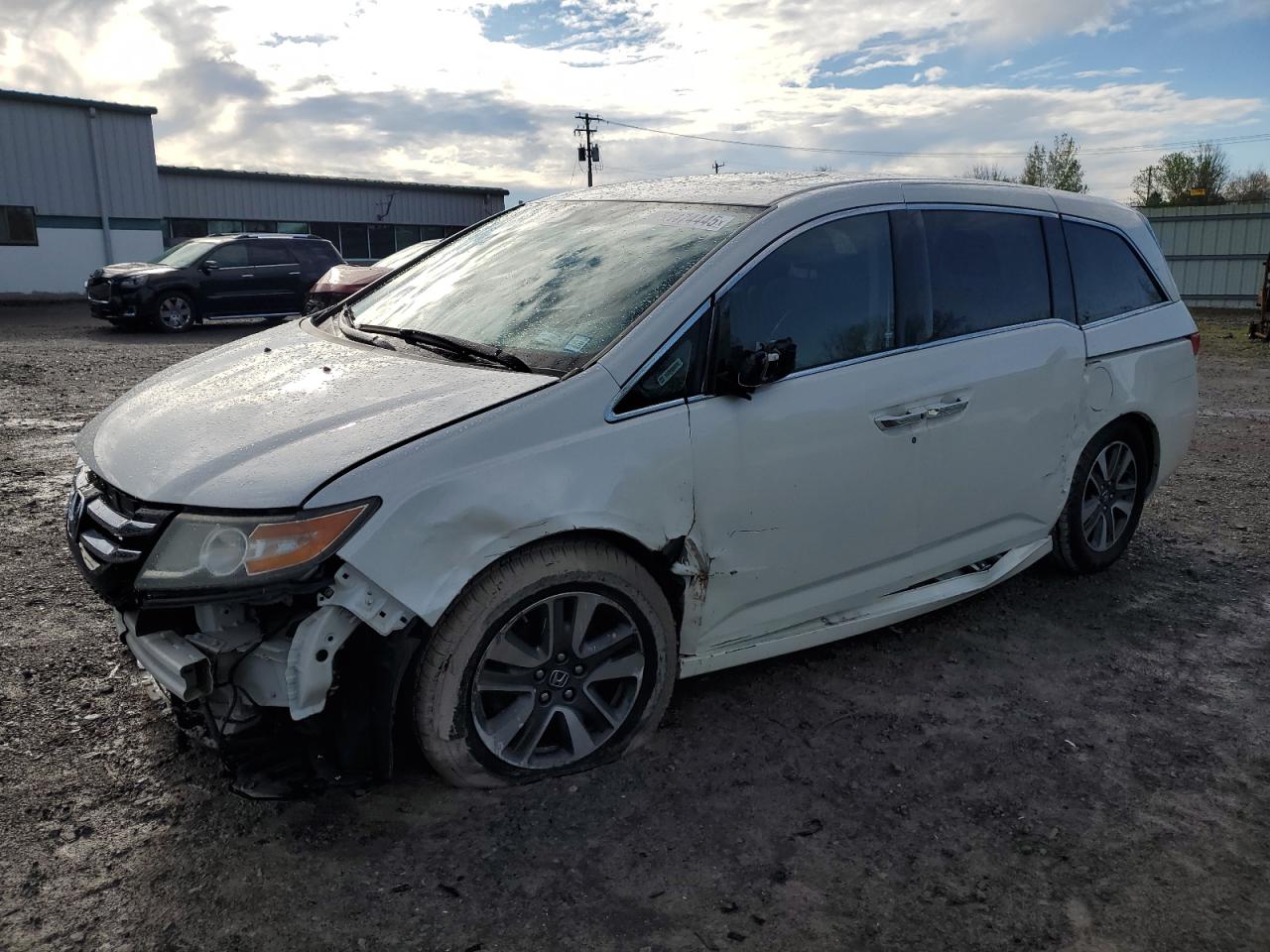 2016 Honda Odyssey Touring en Venta en Leroy, NY - Front End
