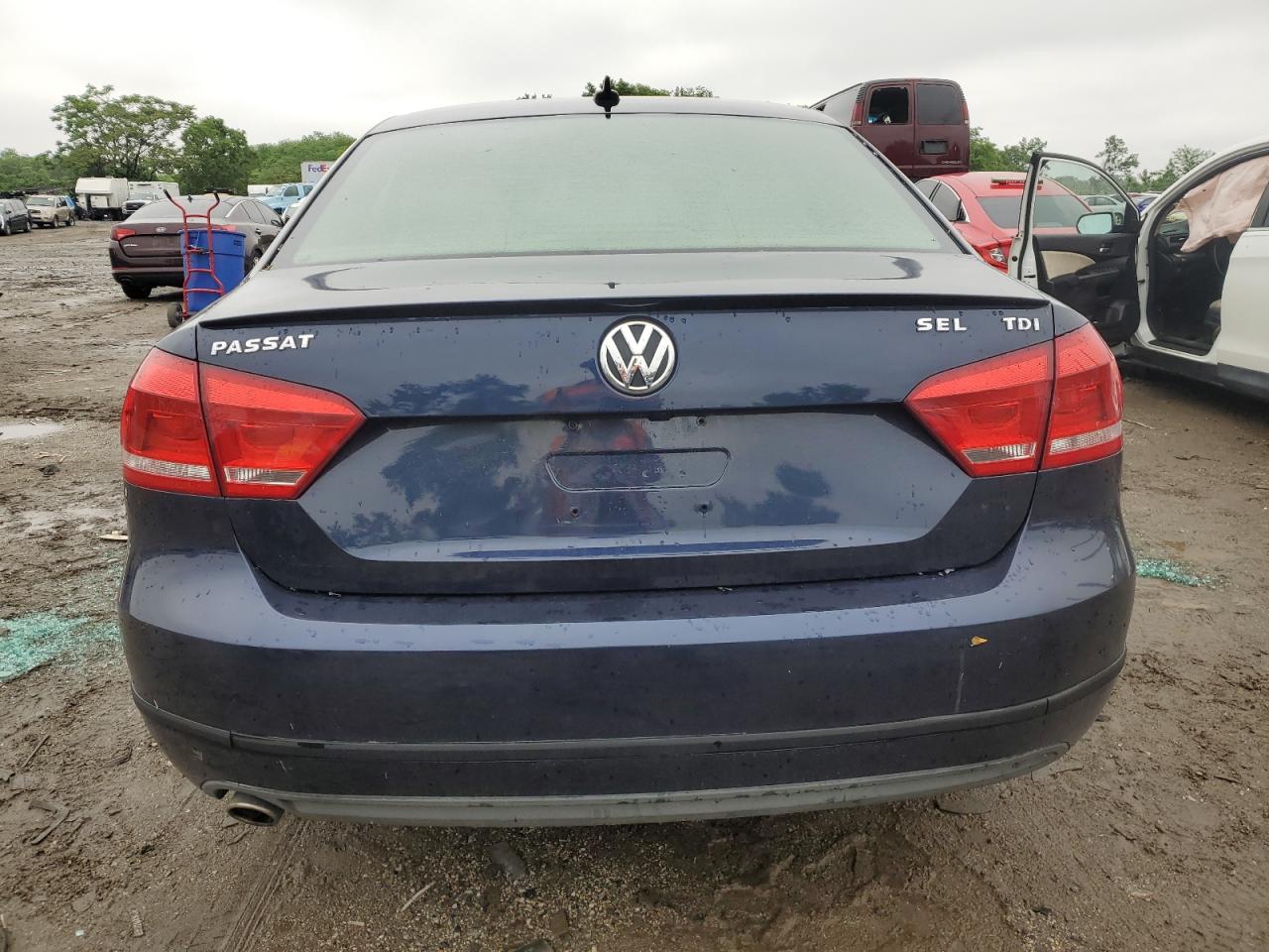 2013 Volkswagen Passat Sel VIN: 1VWCN7A39DC081243 Lot: 56192985