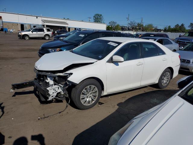  TOYOTA CAMRY 2013 Biały