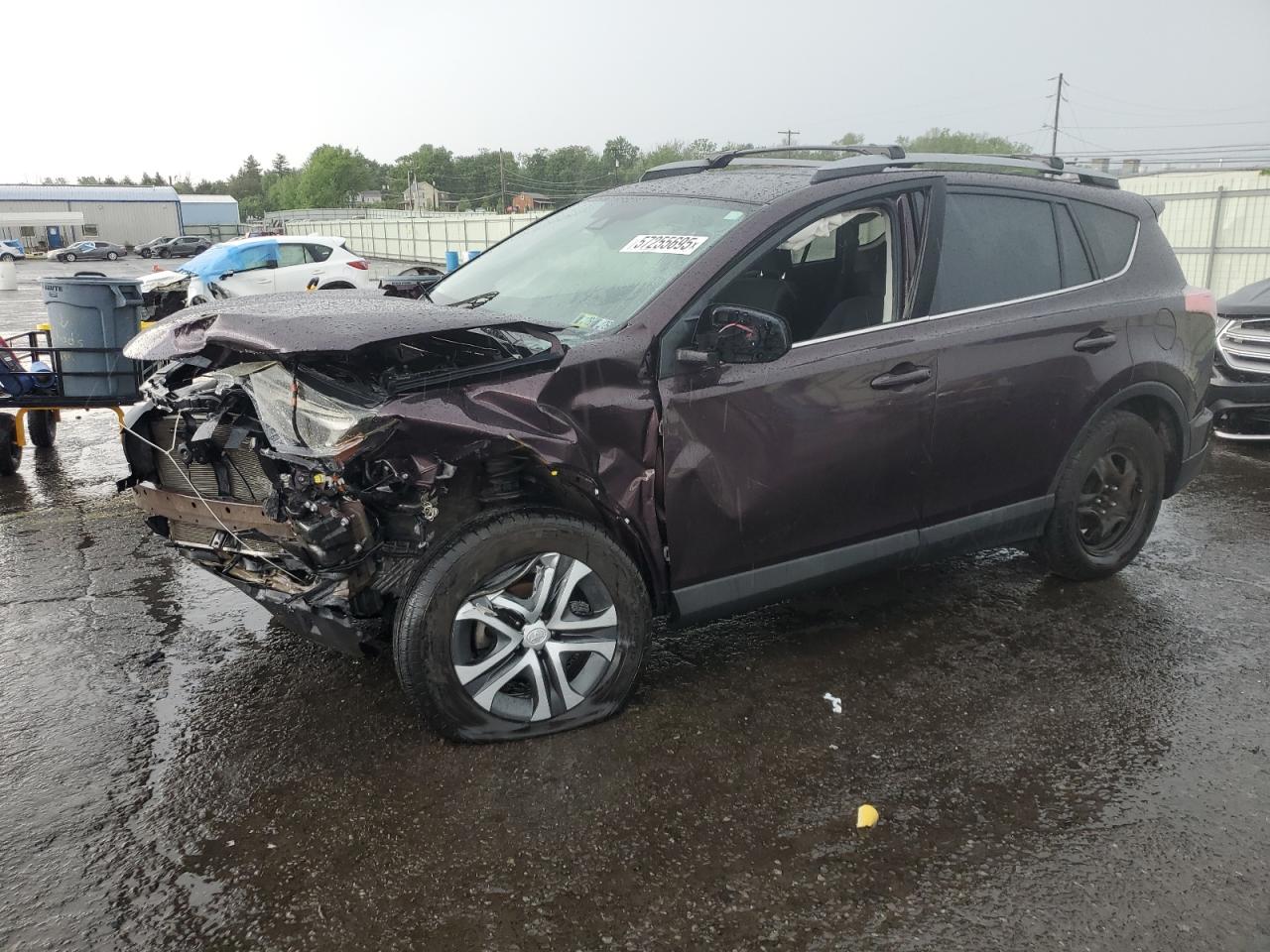 2017 Toyota Rav4 Le zu verkaufen in Pennsburg, PA - Front End
