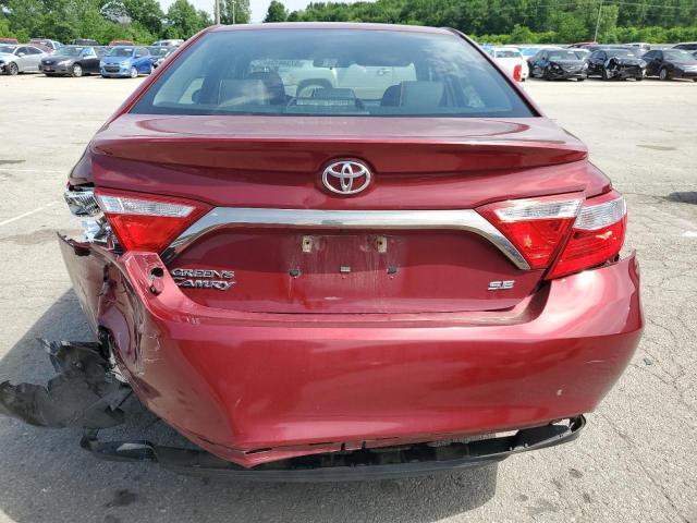  TOYOTA CAMRY 2017 Красный