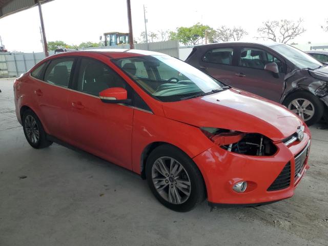  FORD FOCUS 2012 Червоний