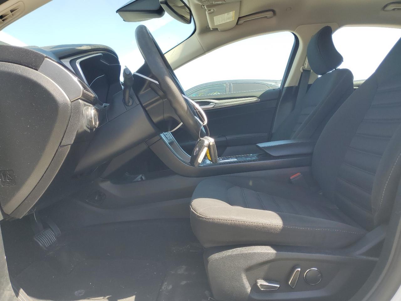 2019 Ford Fusion Se VIN: 3FA6P0LU1KR124873 Lot: 57161255