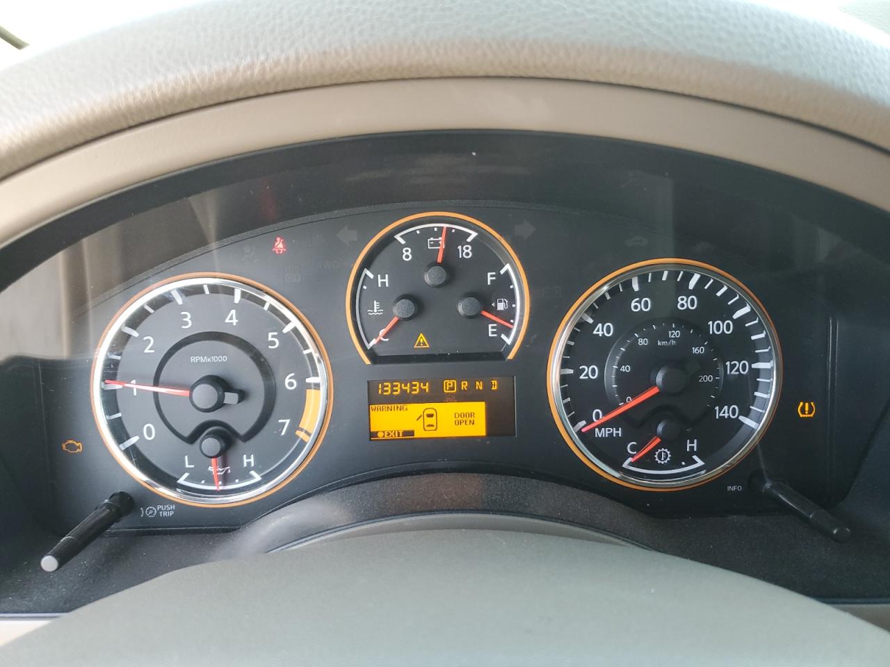 2014 Nissan Armada Sv VIN: 5N1BA0ND5EN612329 Lot: 56227015