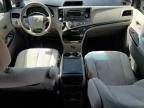 2014 Toyota Sienna Le იყიდება Exeter-ში, RI - Front End