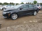2015 Chrysler 200 Limited   للبيع في Elgin، IL - Front End