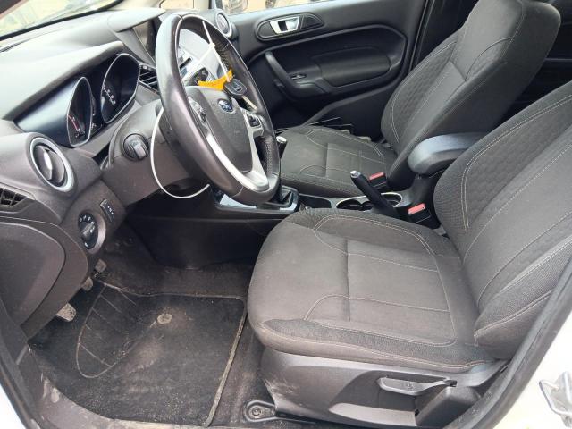  FORD FIESTA 2015 Білий