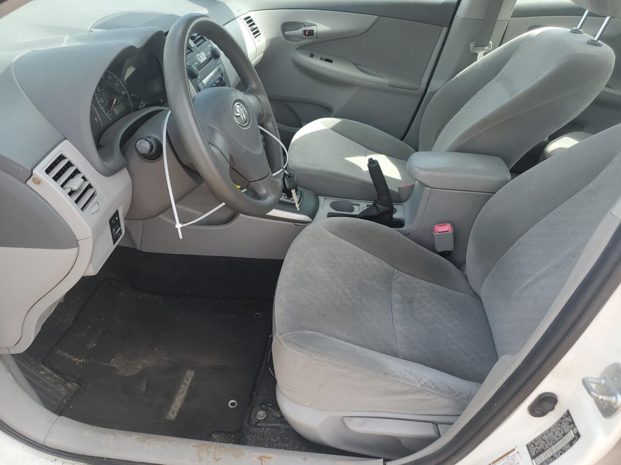 2009 Toyota Corolla Base VIN: JTDBL40EX9J009668 Lot: 57110145