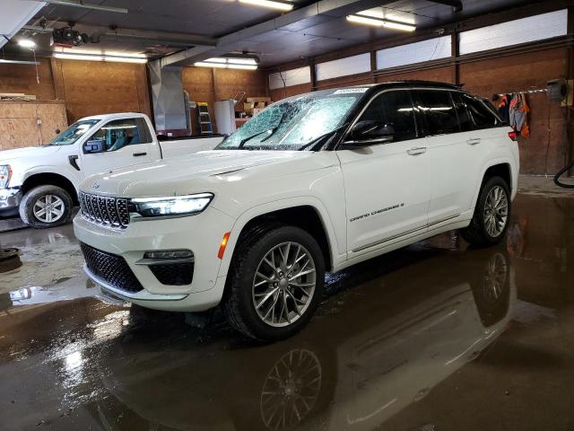 2022 Jeep Grand Cherokee Summit