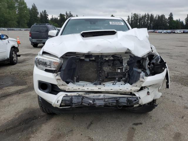  TOYOTA TACOMA 2018 Білий