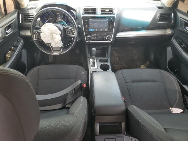  SUBARU LEGACY 2018 Srebrny