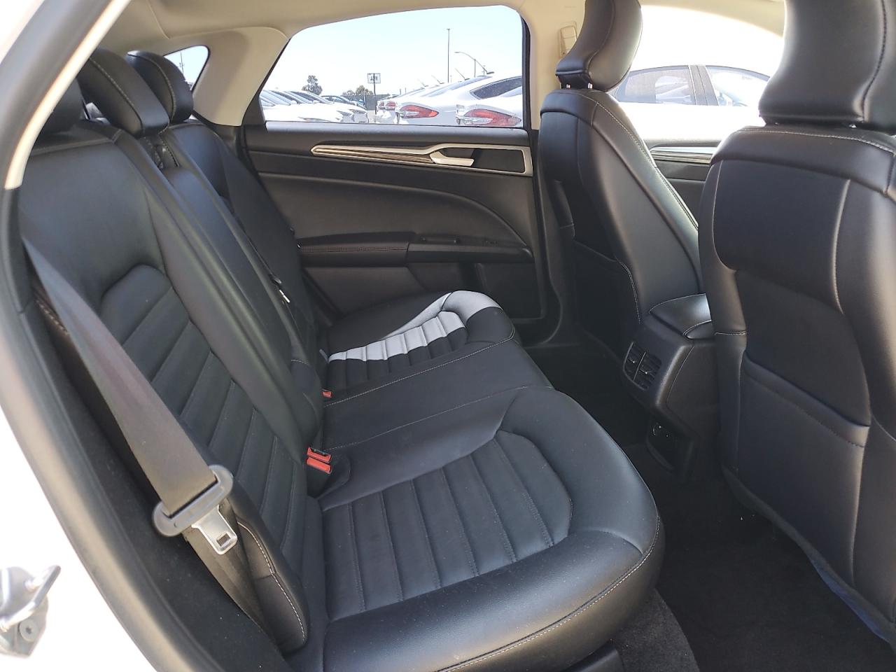 2018 Ford Fusion Se Hybrid VIN: 3FA6P0LUXJR281865 Lot: 56830135