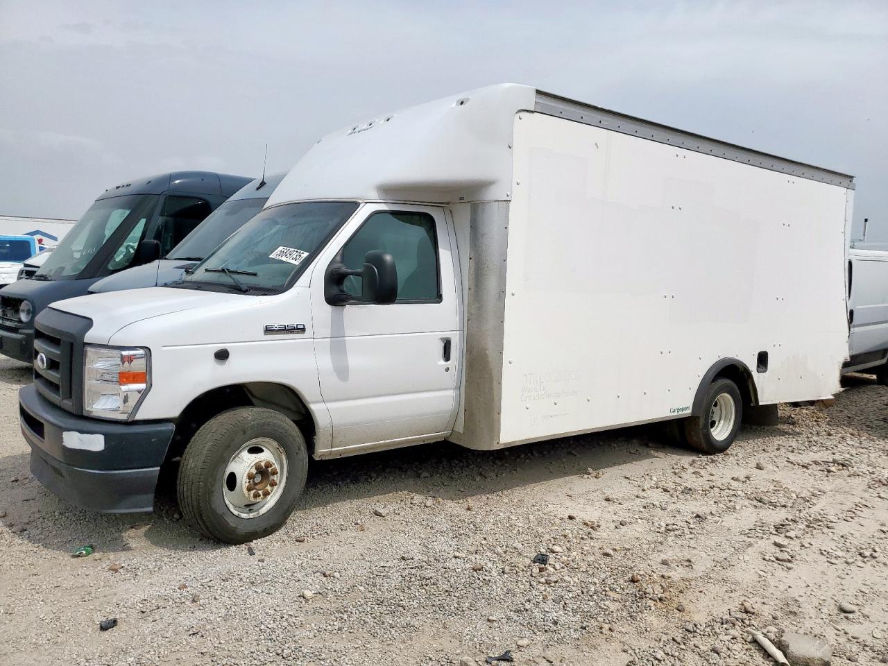 2021 Ford Econoline E350 Super Duty Cutaway Van en Venta en Grand Prairie, TX - Rear End