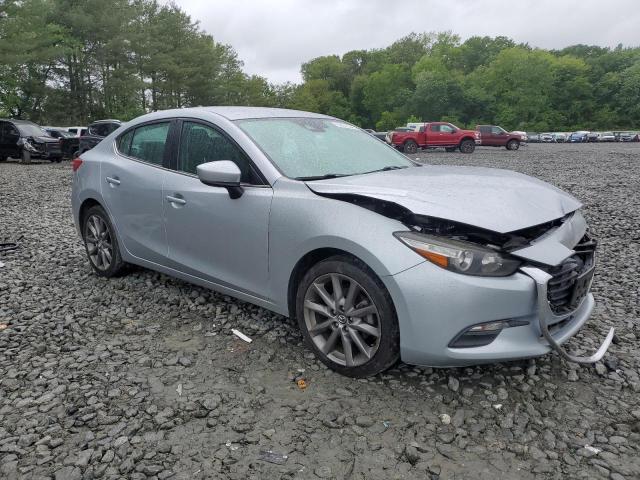  MAZDA 3 2018 Серебристый