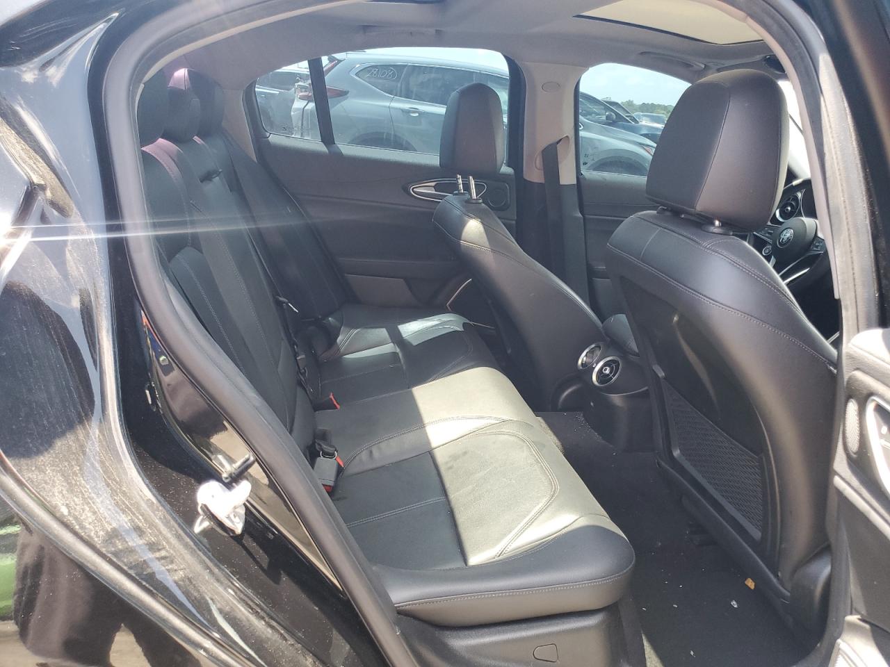 2018 Alfa Romeo Giulia VIN: ZARFAEBN1J7576966 Lot: 56253175