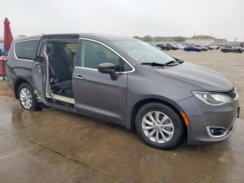  CHRYSLER PACIFICA 2018 Серый