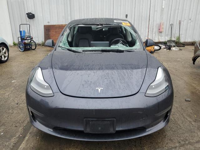  TESLA MODEL 3 2023 Серый