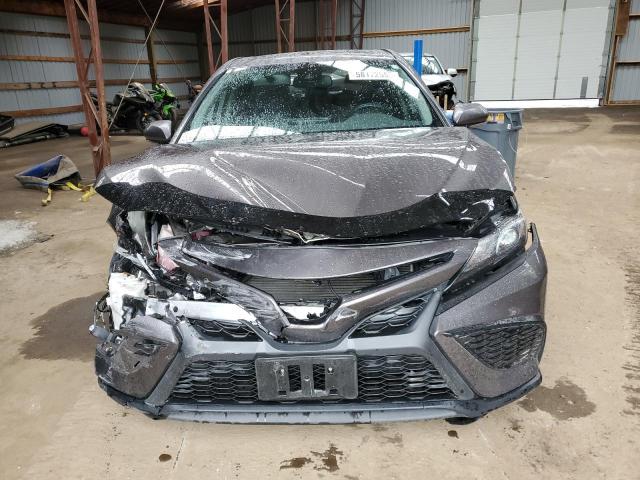 2022 TOYOTA CAMRY XLE  