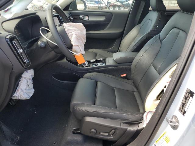  VOLVO XC40 PLUS 2024 White