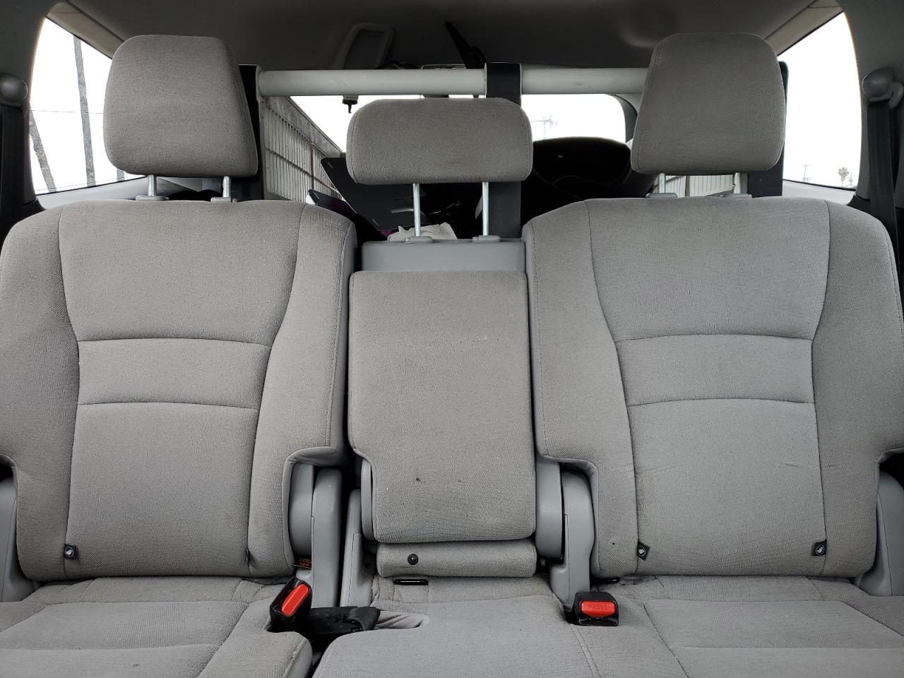 2016 Honda Pilot Lx VIN: 5FNYF5H16GB035049 Lot: 56000245