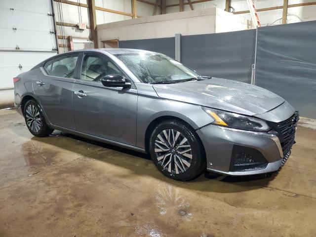  NISSAN ALTIMA 2024 Szary