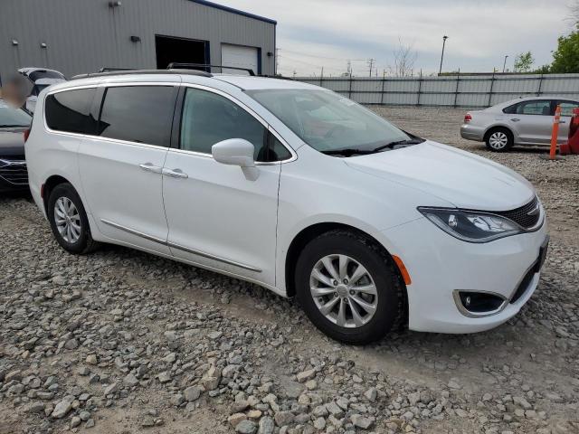  CHRYSLER PACIFICA 2017 White