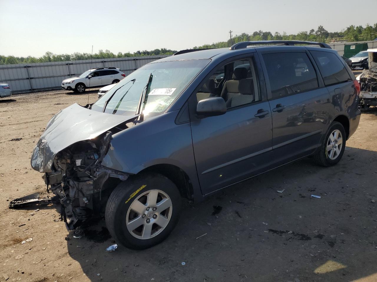 2006 Toyota Sienna Ce for Sale in Fredericksburg, VA - Front End