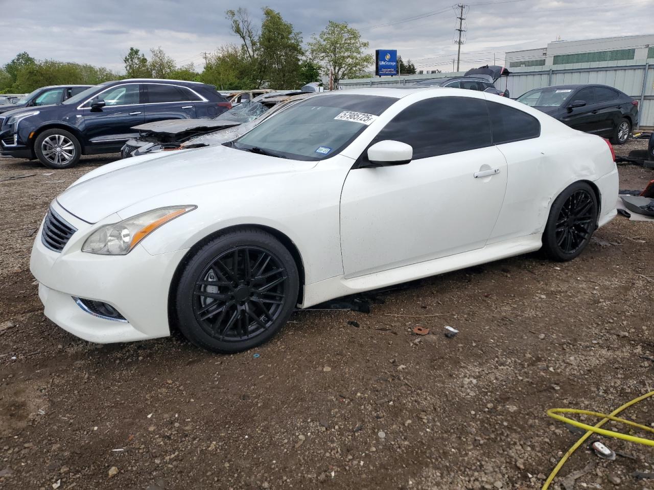 JNKCV64E18M127074 INFINITI G37 Photo 1