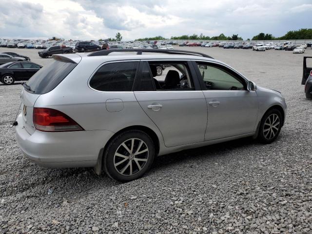 Crossovers VOLKSWAGEN JETTA 2013 Srebrny