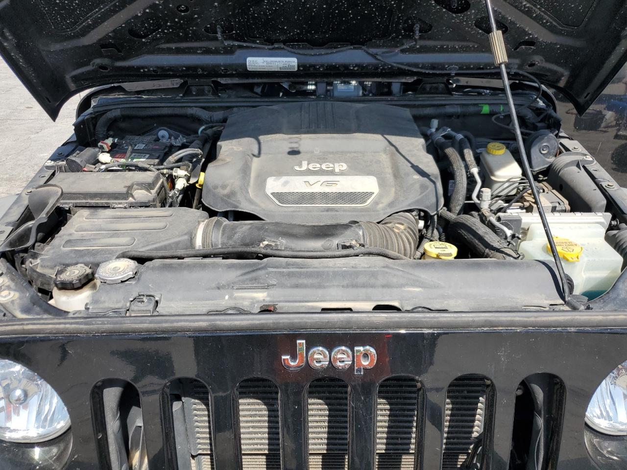2017 Jeep Wrangler Unlimited Sport VIN: 1C4BJWDG2HL605261 Lot: 56522615
