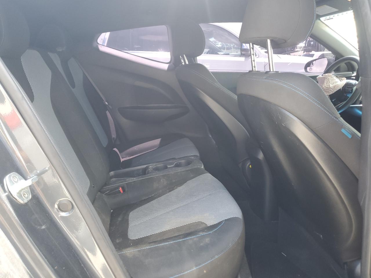 2019 Hyundai Veloster Base VIN: KMHTG6AF8KU019918 Lot: 56999235