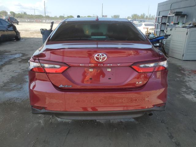  TOYOTA CAMRY 2021 Czerwony