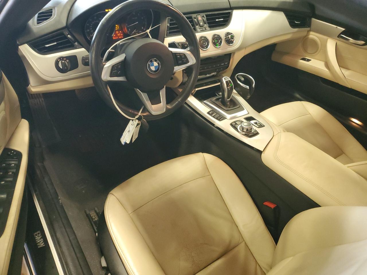 2015 BMW Z4 Sdrive28I VIN: WBALL5C59FP557592 Lot: 56666655