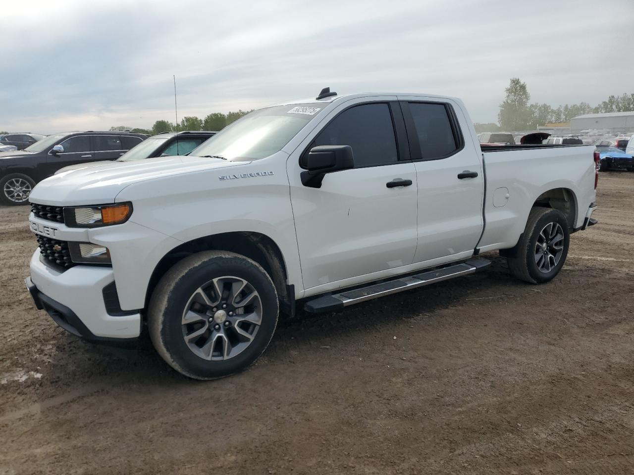 2019 Chevrolet Silverado K1500 Custom for Sale in Davison, MI - Side