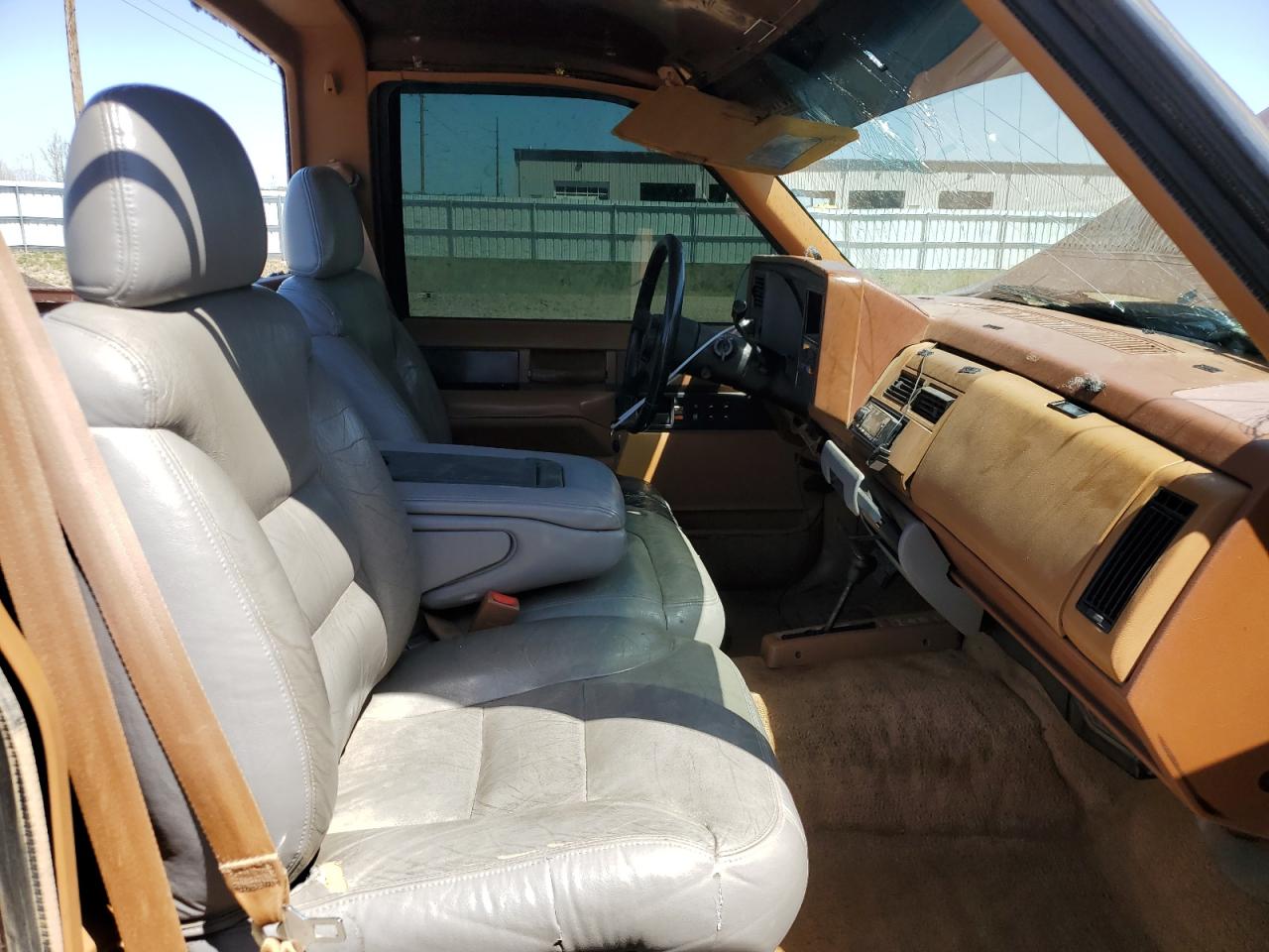 1989 Chevrolet Gmt-400 K2500 VIN: 1GCGK24K7KE202095 Lot: 56152855