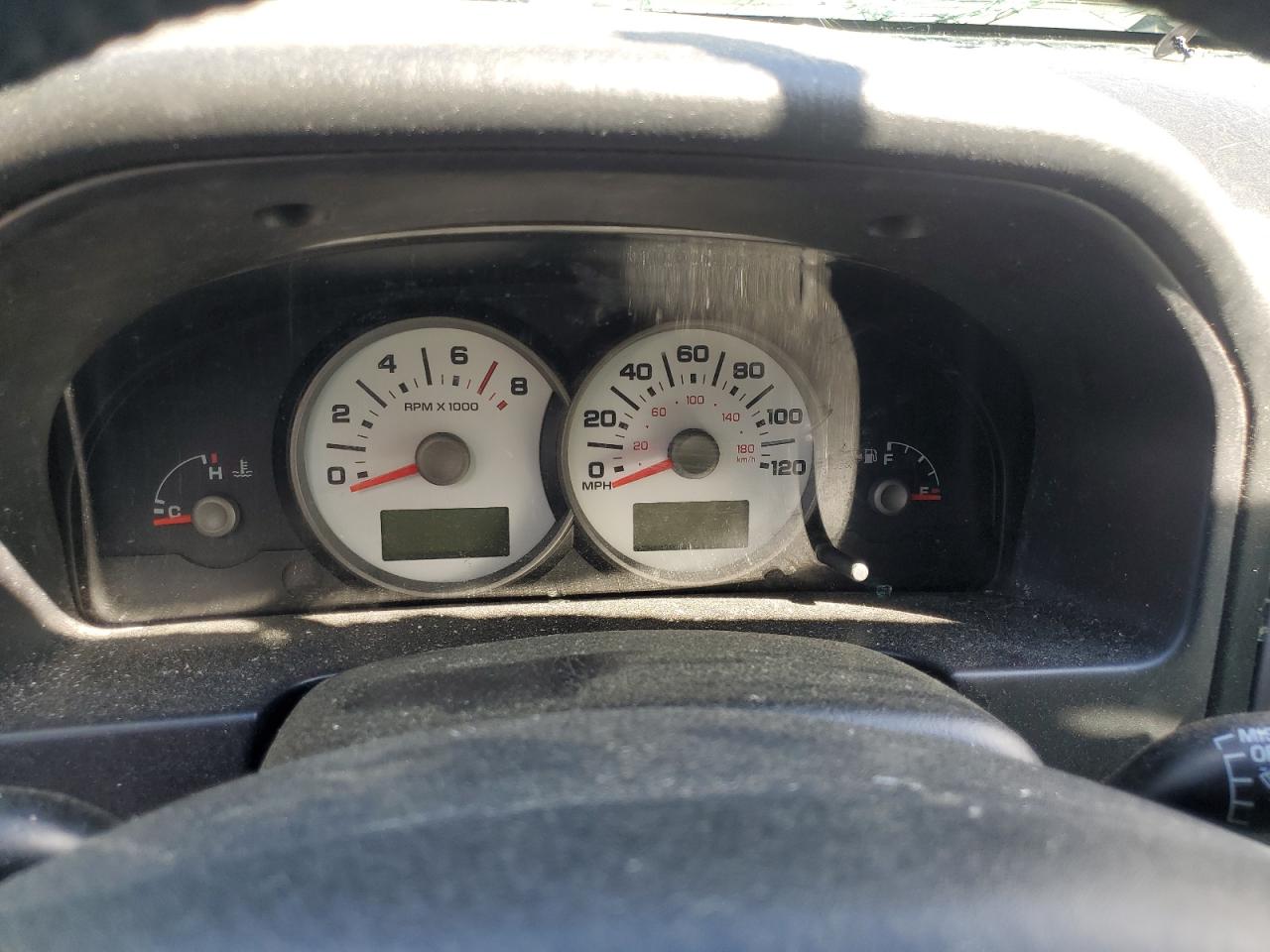 2005 Ford Escape Limited VIN: 1FMCU04105KA65104 Lot: 56709875