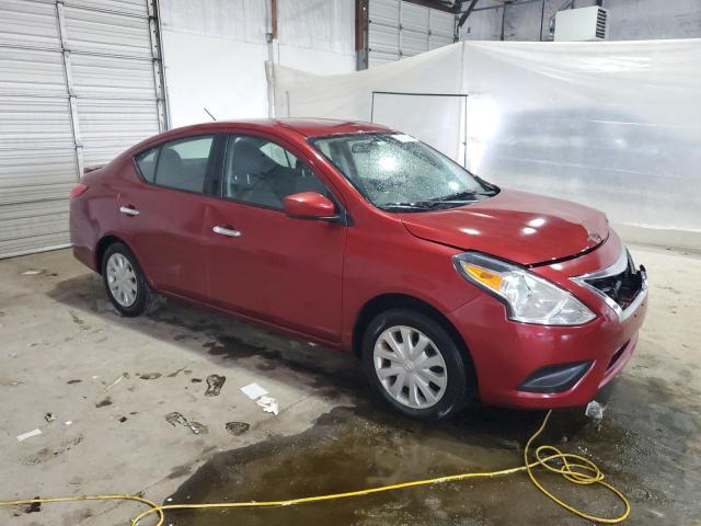  NISSAN VERSA 2017 Красный