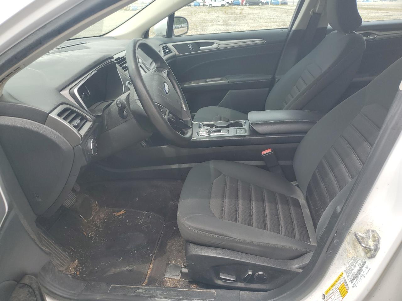 2019 Ford Fusion Se VIN: 3FA6P0LU9KR184061 Lot: 54031565