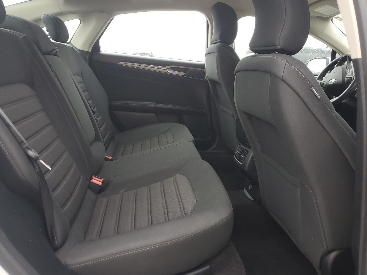 2019 Ford Fusion Se VIN: 3FA6P0LU9KR263973 Lot: 54040435