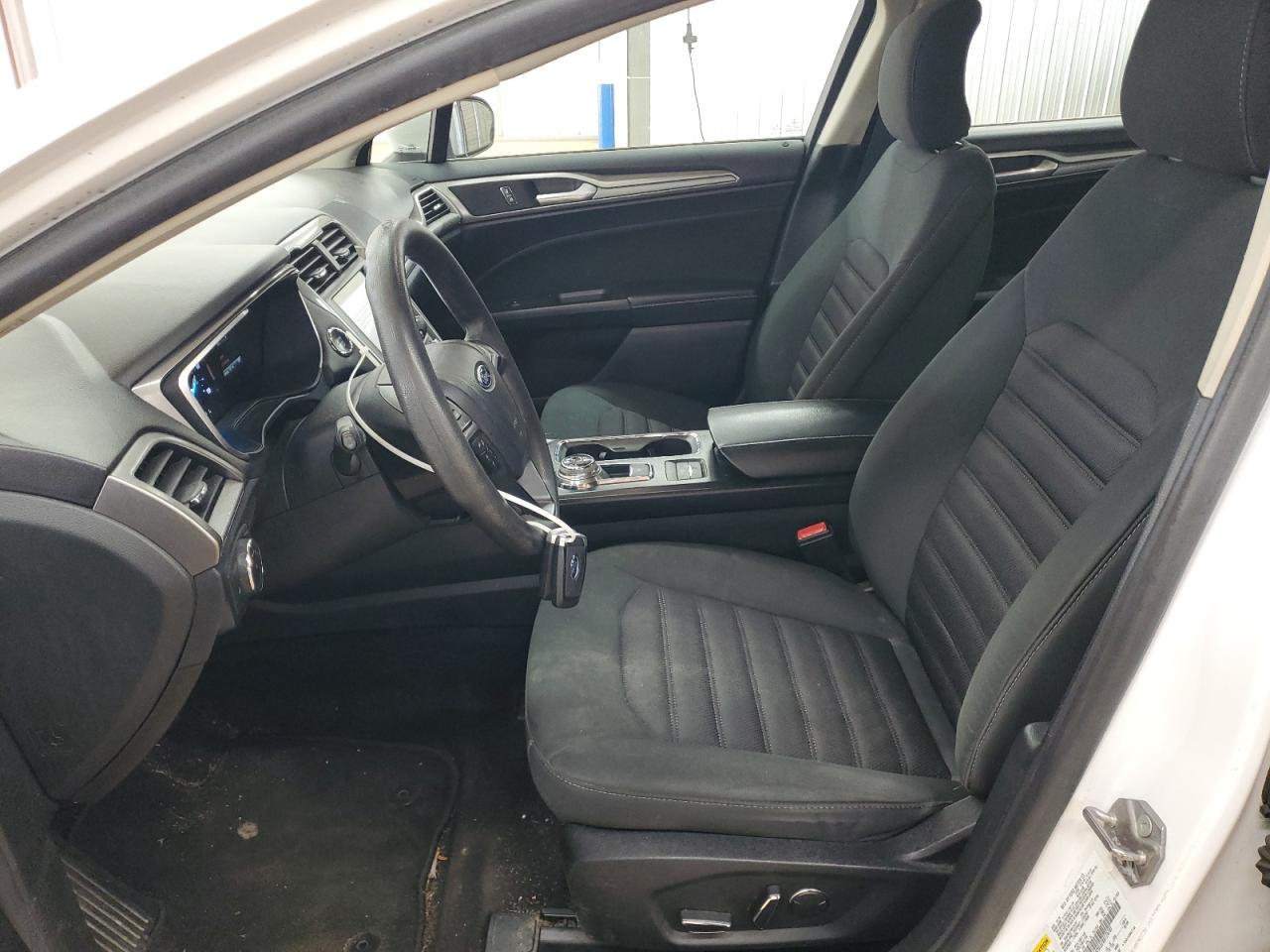 2019 Ford Fusion Se VIN: 3FA6P0LU7KR124781 Lot: 54038495