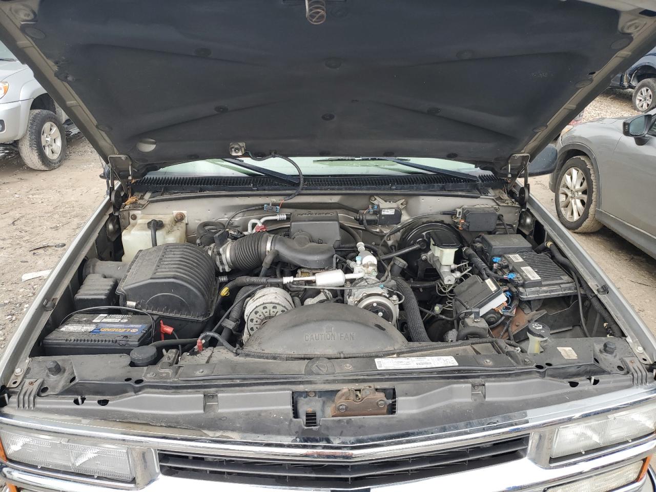 1999 Chevrolet Suburban K1500 VIN: 3GNFK16R4XG271981 Lot: 56621605