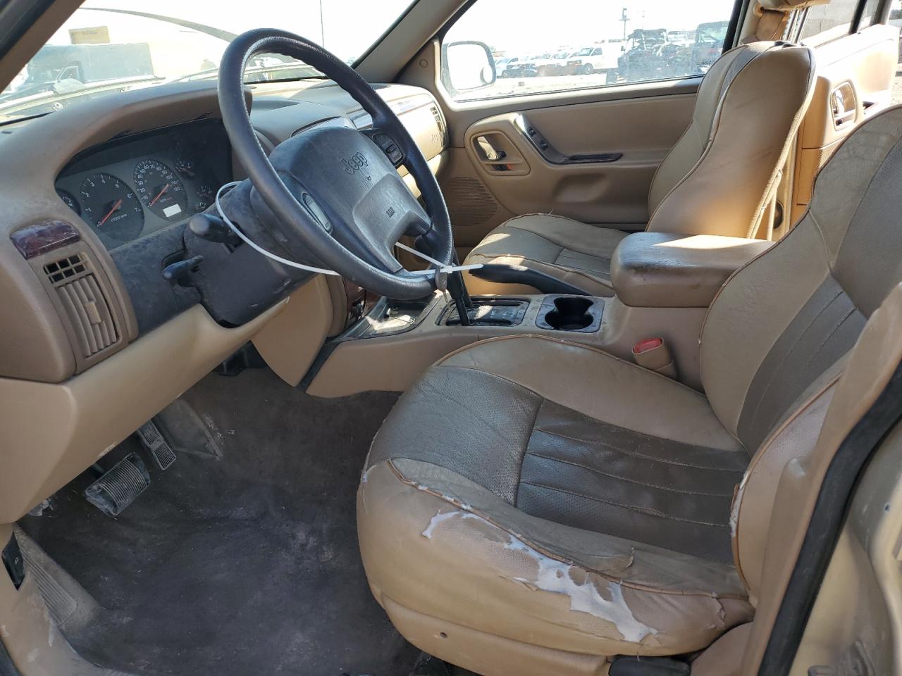 2000 Jeep Grand Cherokee Laredo VIN: 1J4GW48S9YC166354 Lot: 56706075