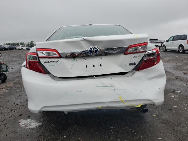 Sedans TOYOTA CAMRY 2012 Biały