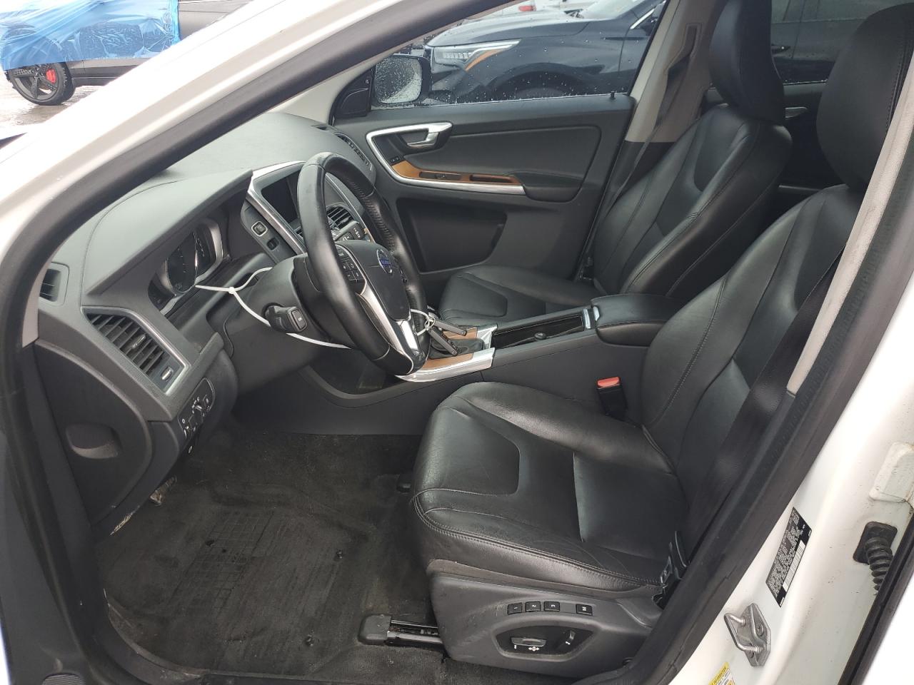 2017 Volvo Xc60 T5 Inscription VIN: YV440MDU0H2023717 Lot: 56286845