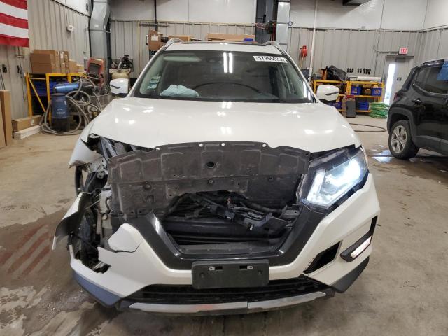  NISSAN ROGUE 2018 Белы