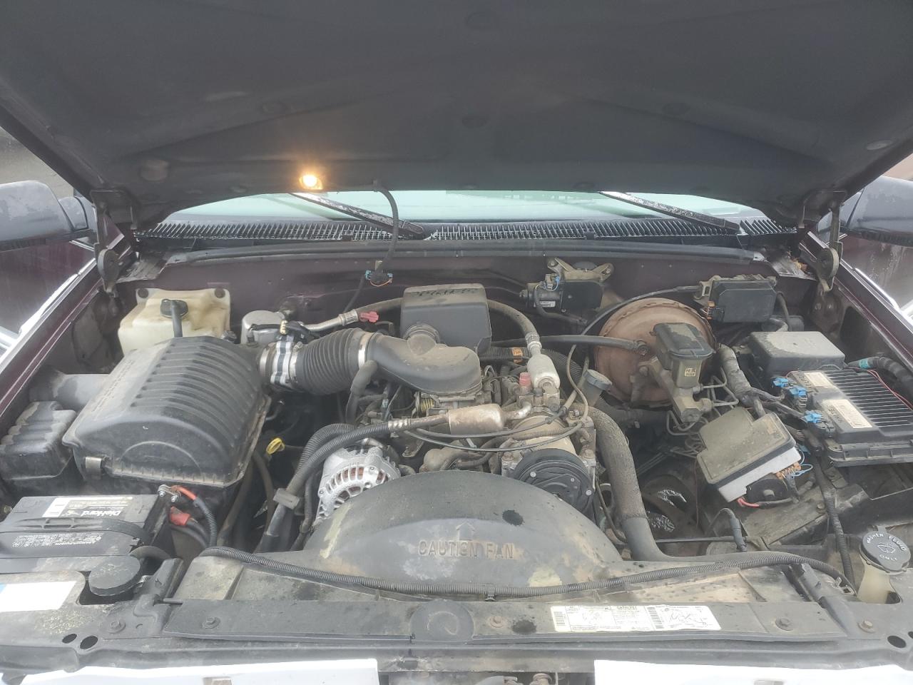 1997 GMC Yukon VIN: 1GKEC13R0VJ747956 Lot: 55259735